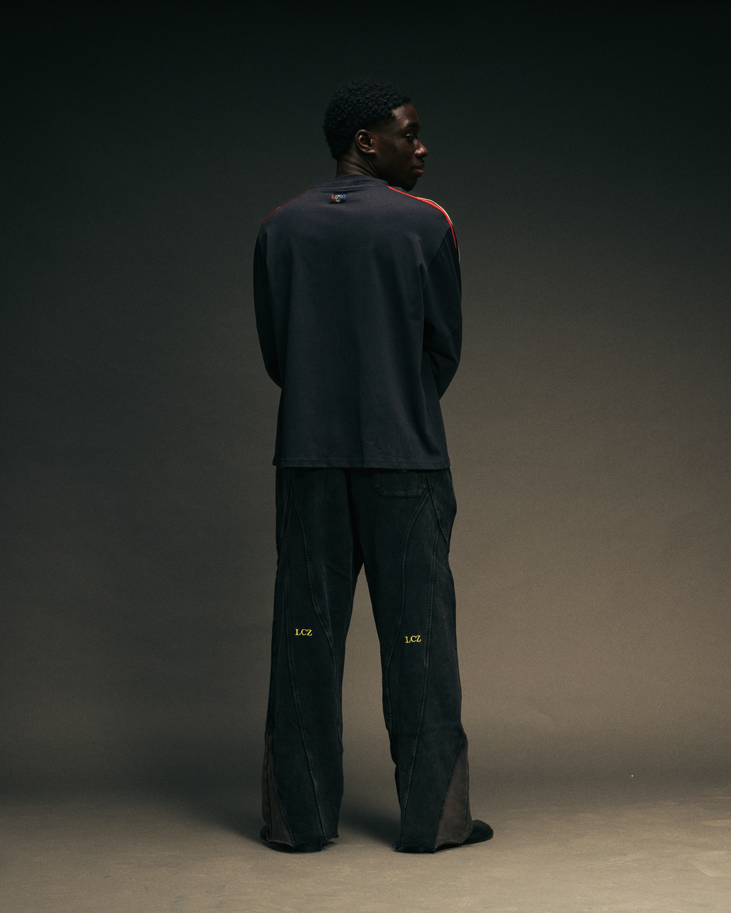 LONGSLEEVE SHIRT - COMMUNITY